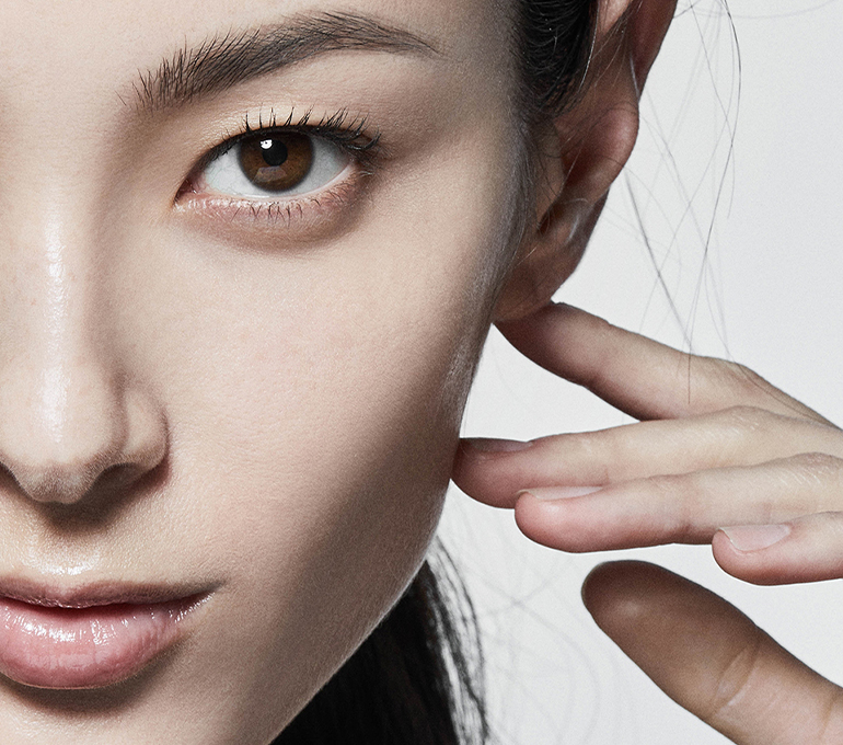 Discover the exceptional efficacy of our specialized cream mask